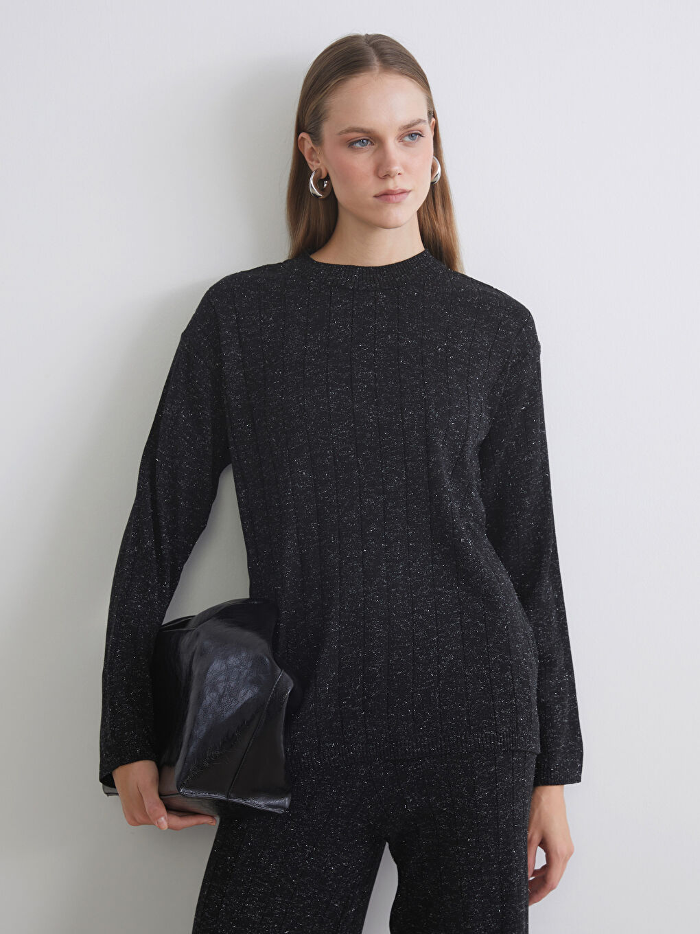 Woman BLACK Sweater-1