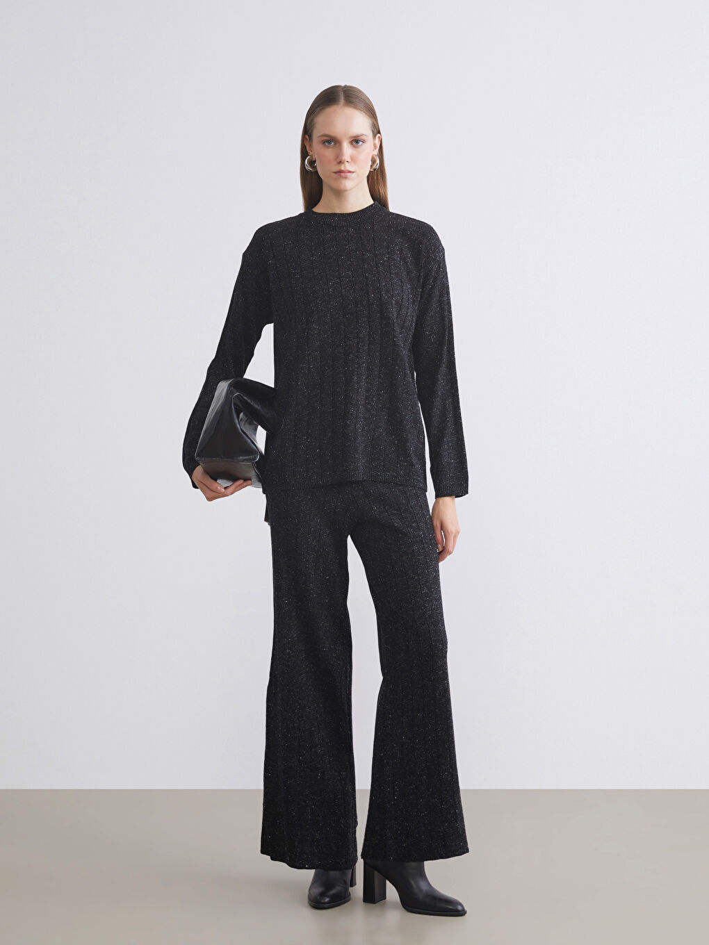 Woman BLACK Sweater-2