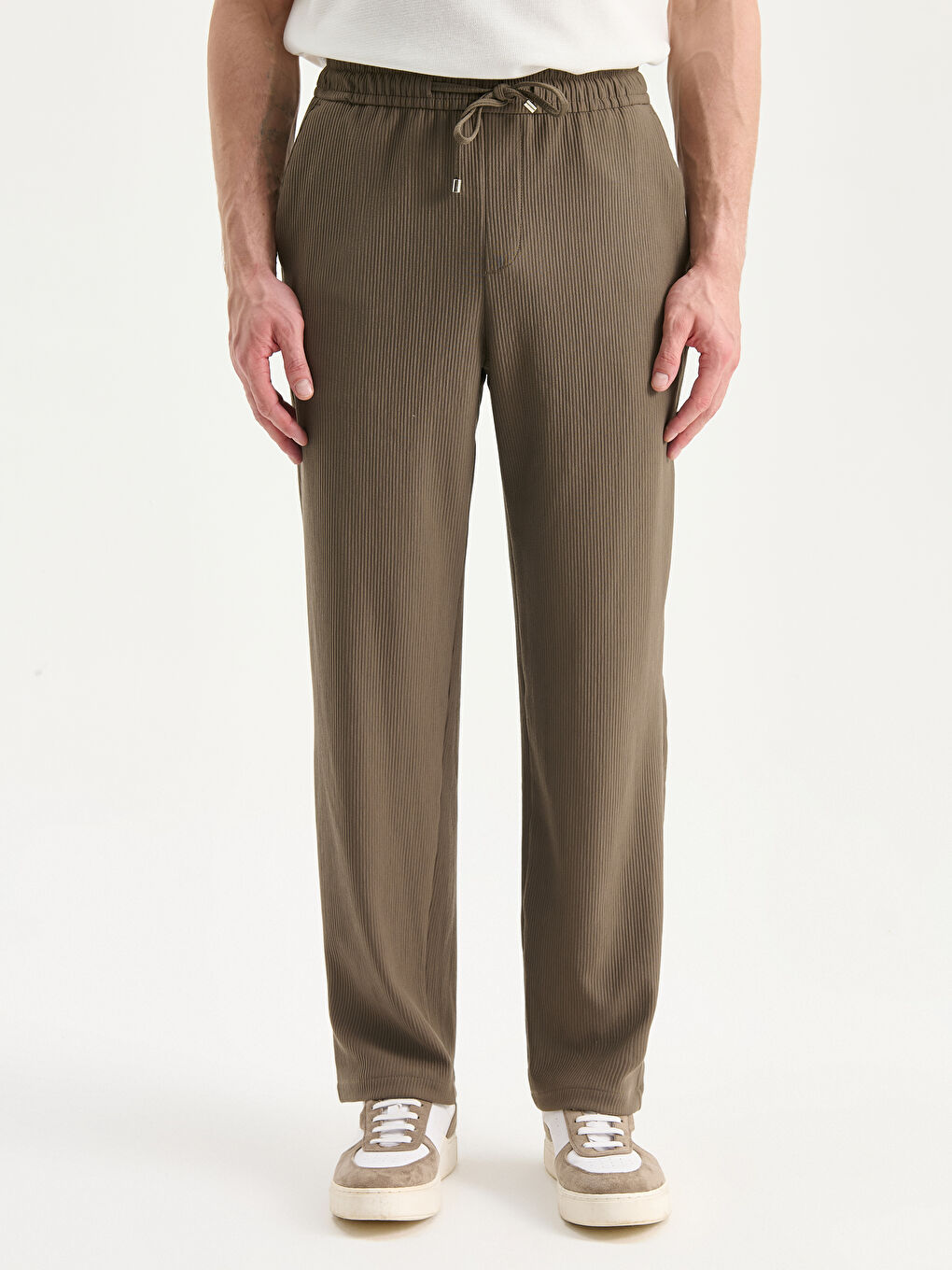 Standard Fit Men's Textured Trousers-1