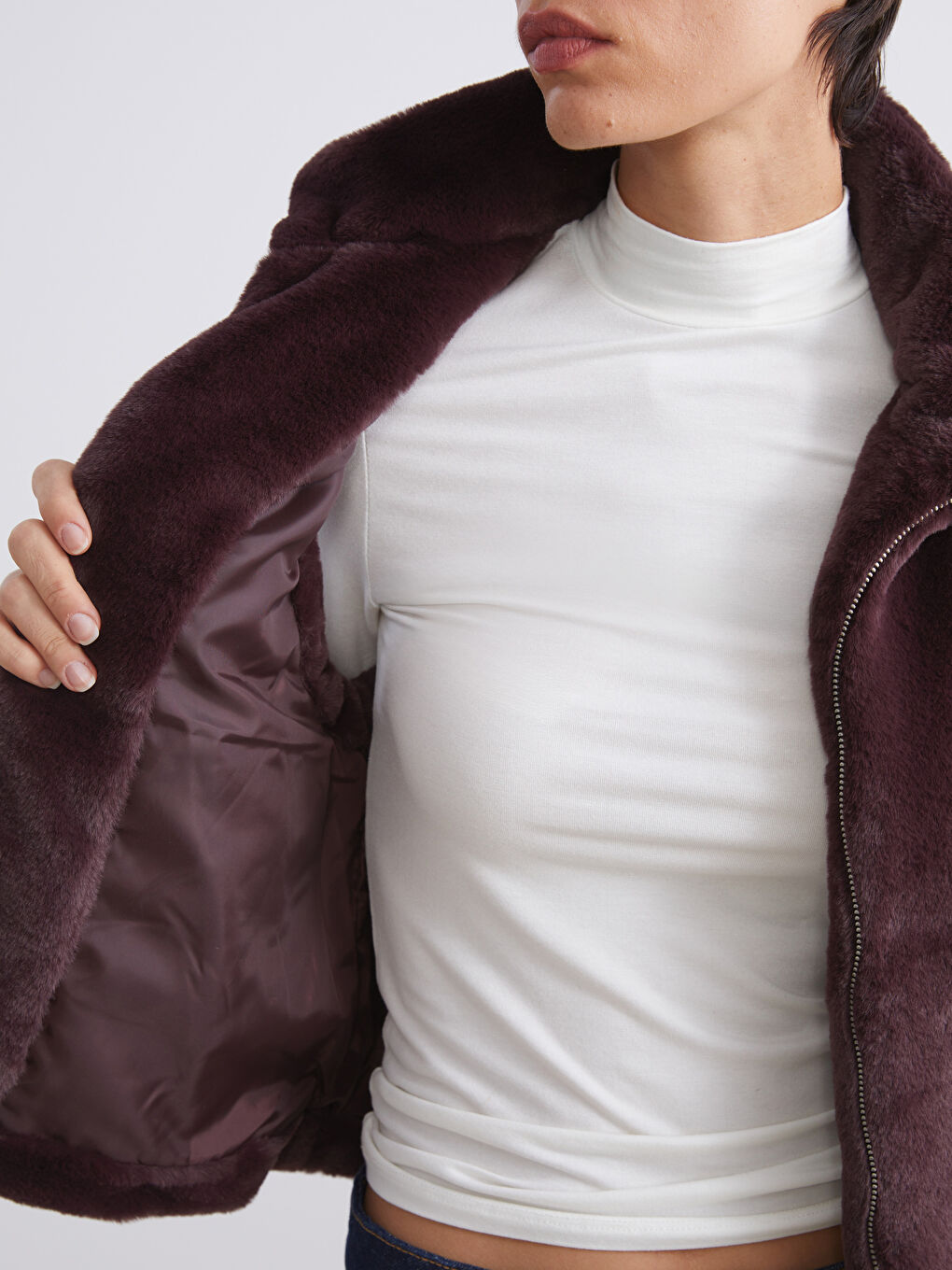 Stand Collar Women's Fur Vest-3