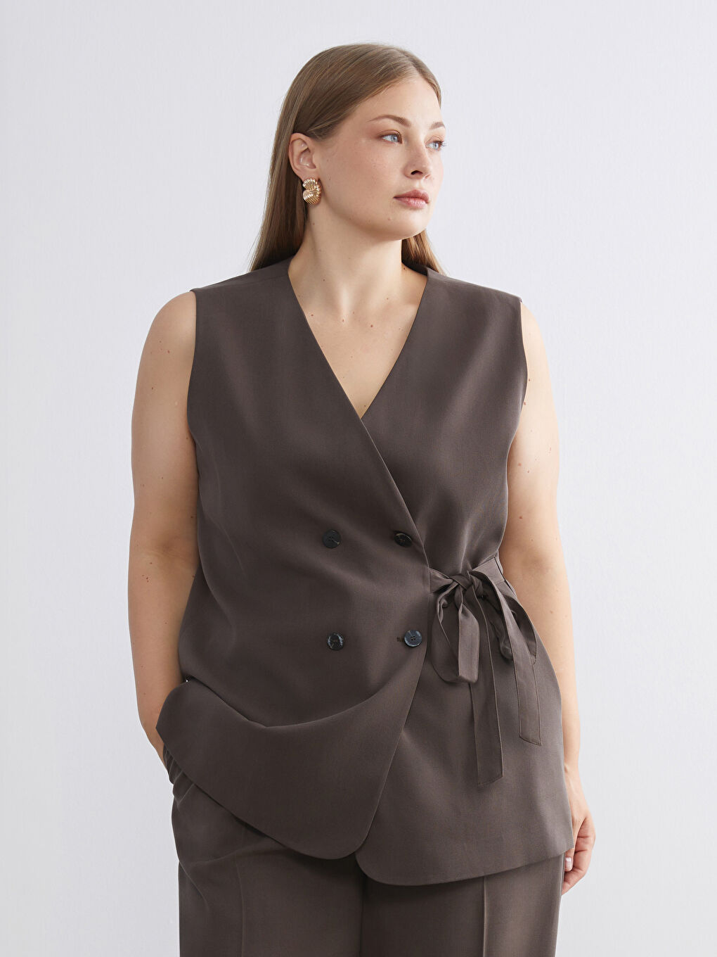 Kahverengi V Yaka Kadın Klasik Yelek-1