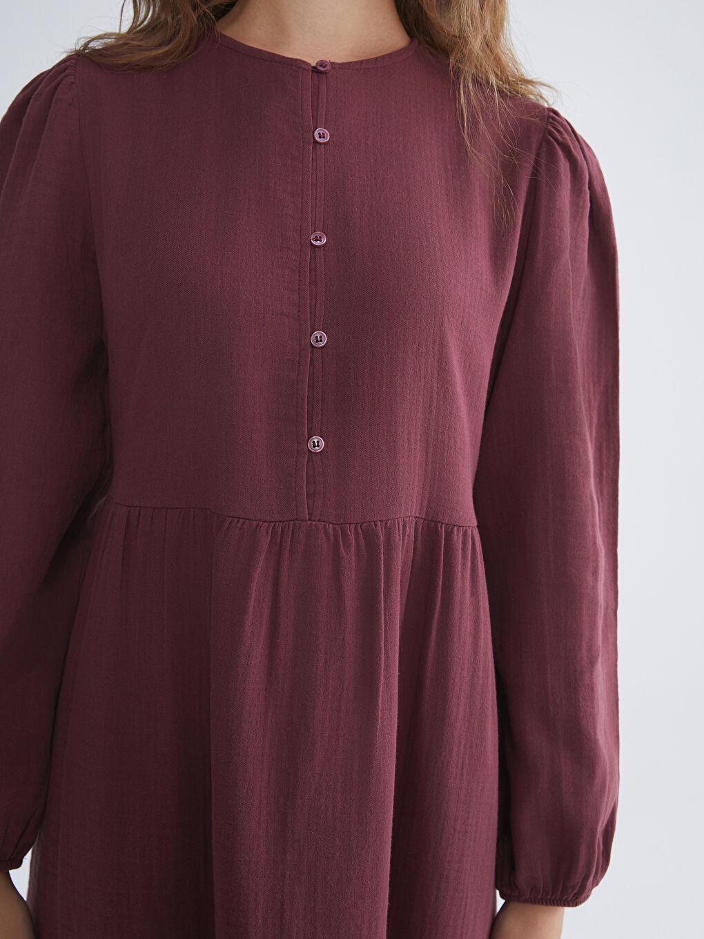 Bordo Bisiklet Yaka Dokulu Müslin Pileli Elbise-2
