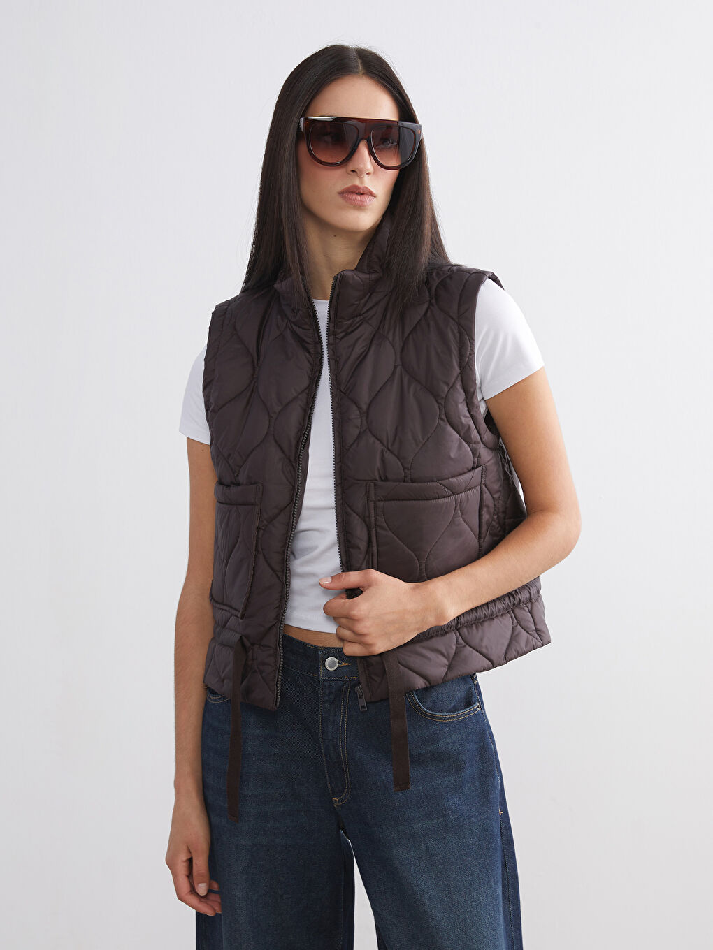 Kahverengi Dik Yaka Kapitone Oversize Kadın Şişme Yelek