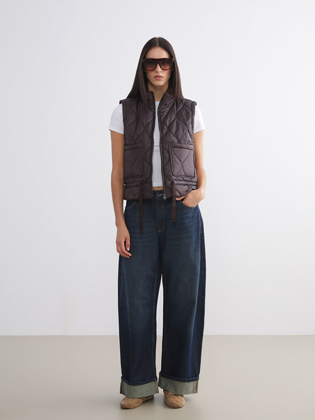 Kahverengi Dik Yaka Kapitone Oversize Kadın Şişme Yelek-1