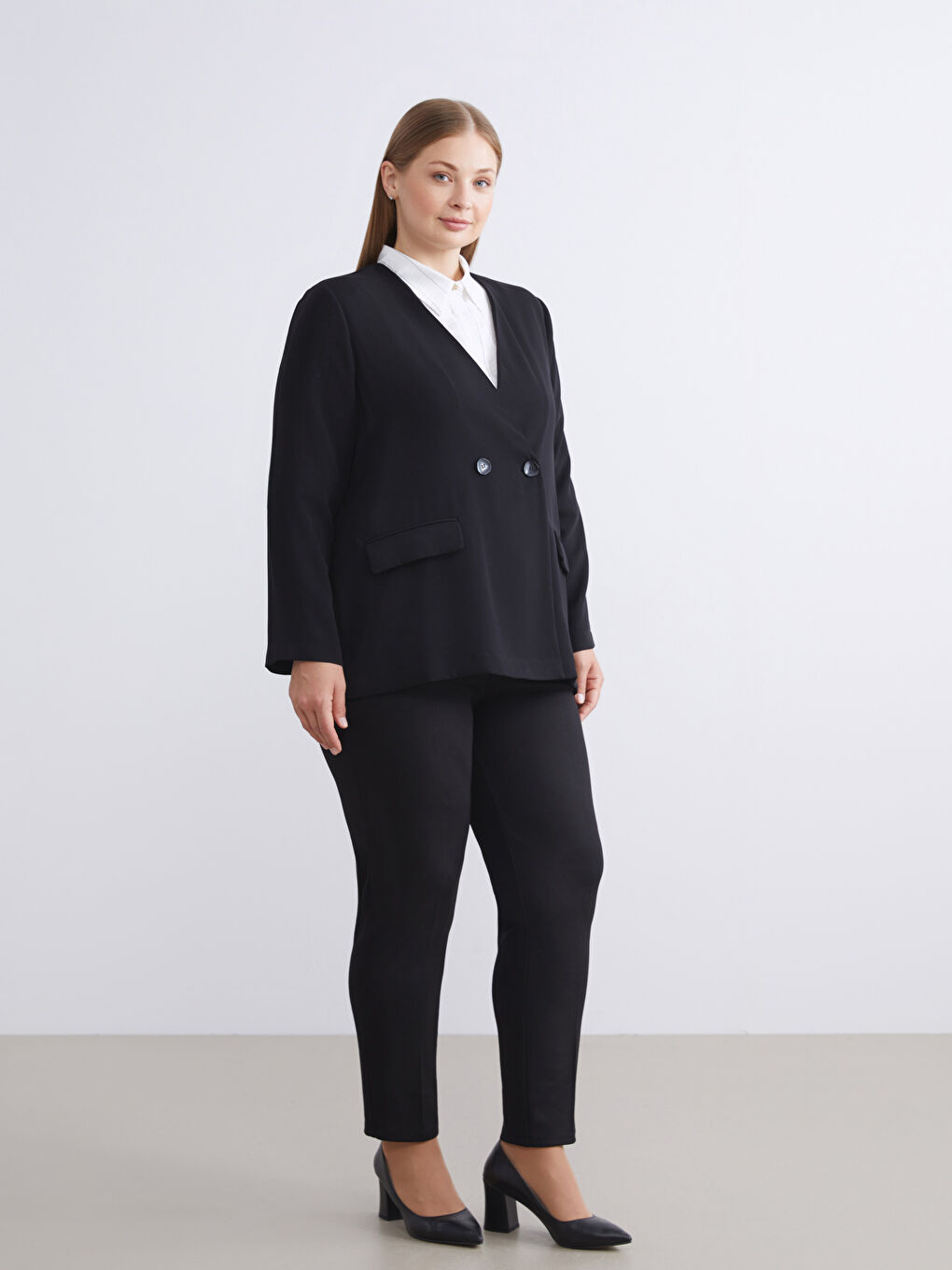 Siyah V Yaka Krep Kadın Blazer Ceket-5