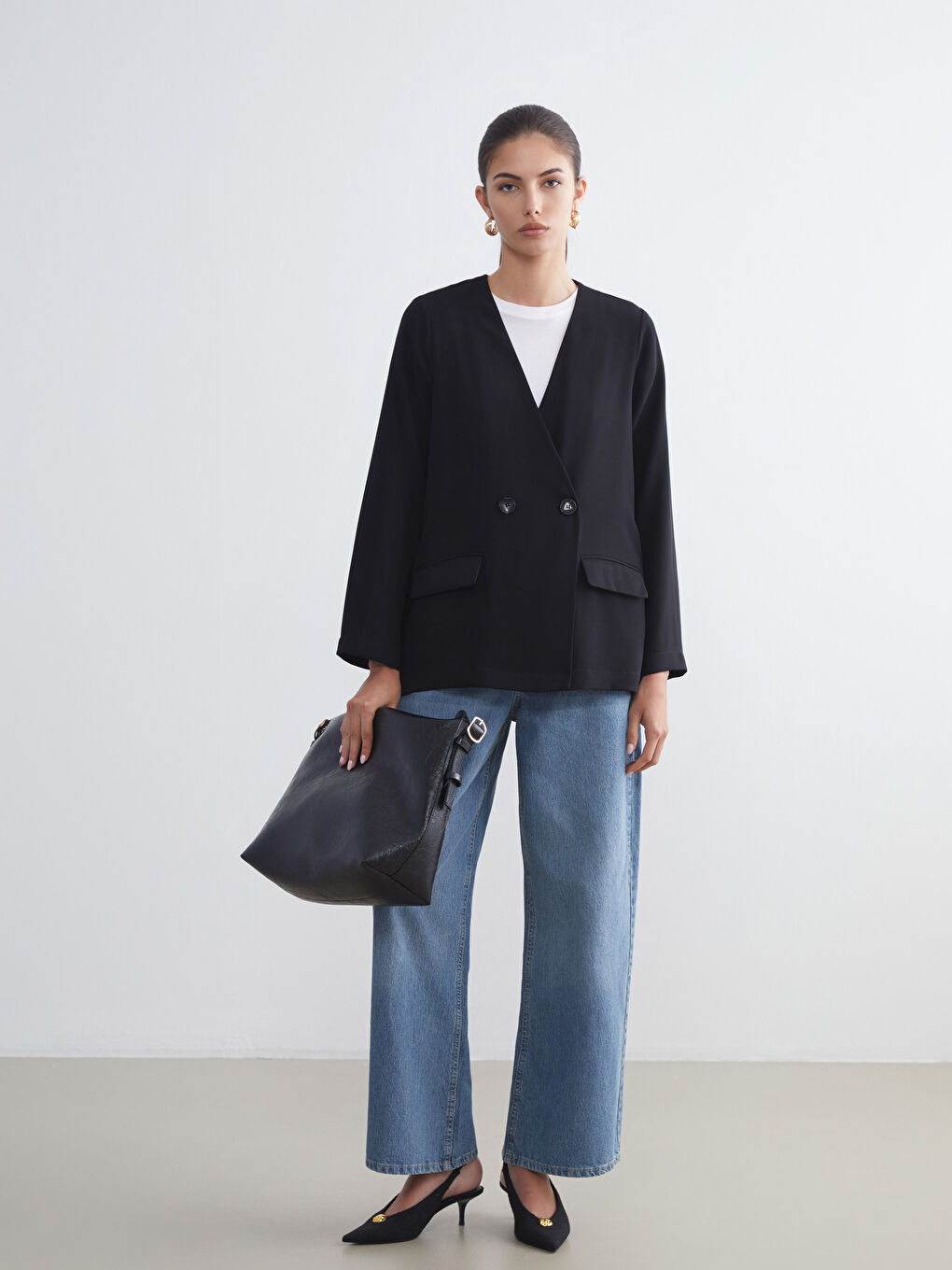 Siyah V Yaka Krep Kadın Blazer Ceket-2