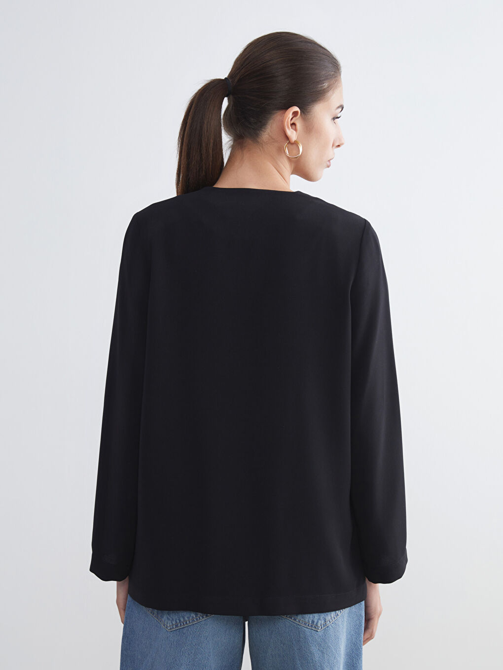 Siyah V Yaka Krep Kadın Blazer Ceket-4