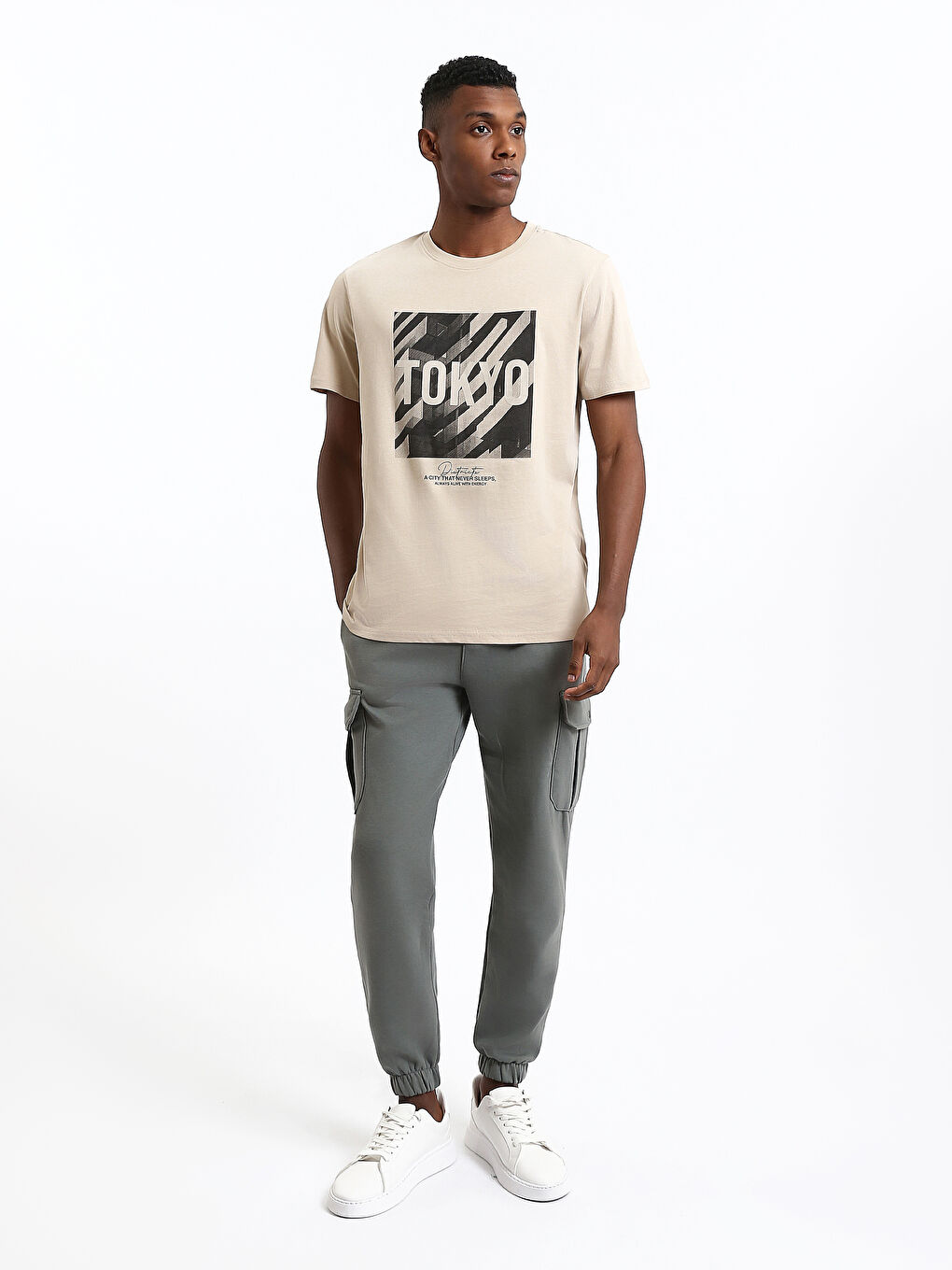 Standard Fit Men's Jogger Trousers