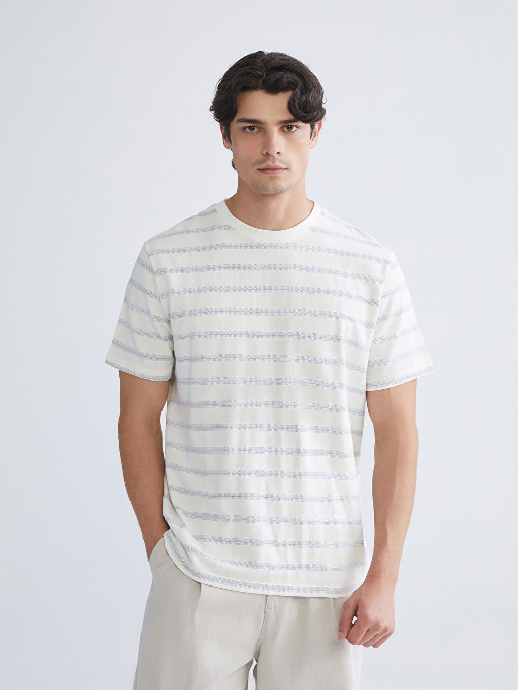 Mavi Bisiklet Yaka Çizgili Penye Erkek Tişört