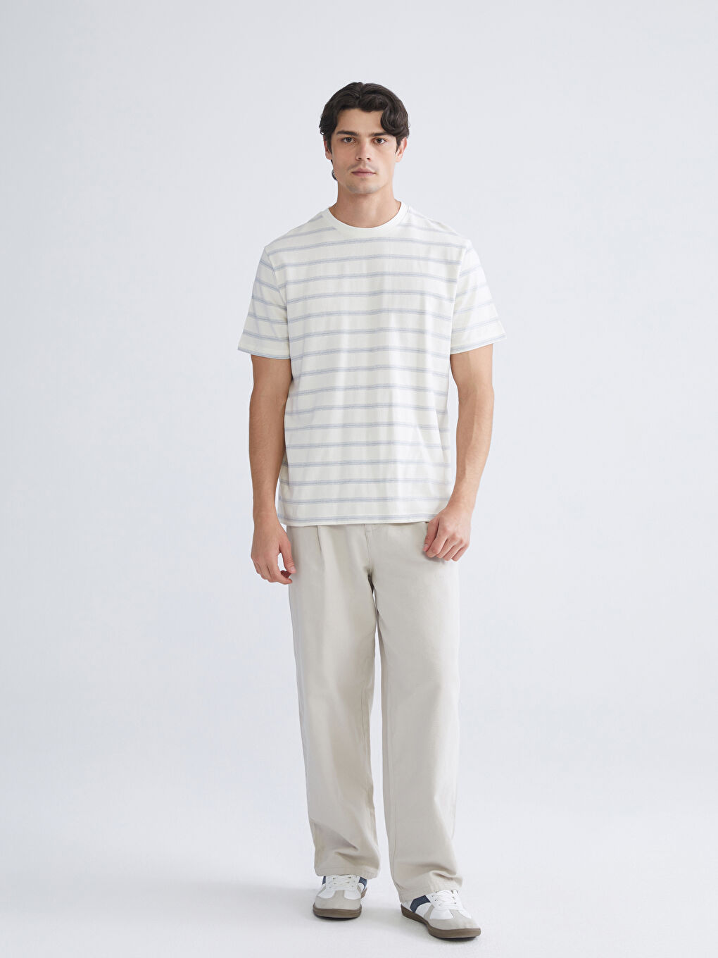 Mavi Bisiklet Yaka Çizgili Penye Erkek Tişört-1