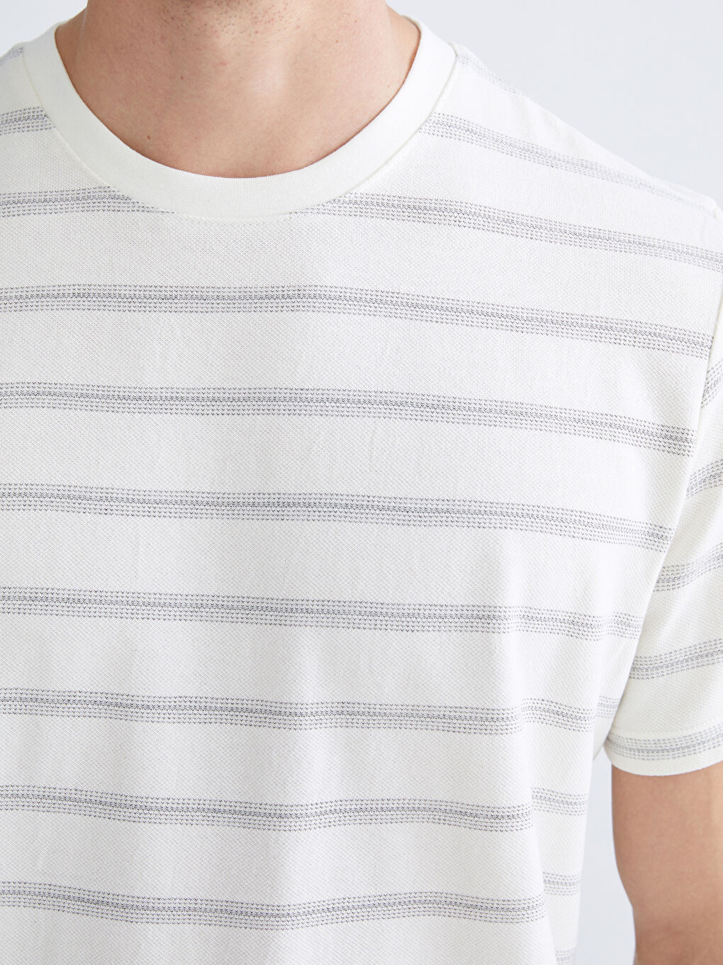 Antrasit Bisiklet Yaka Çizgili Penye Erkek Tişört-2