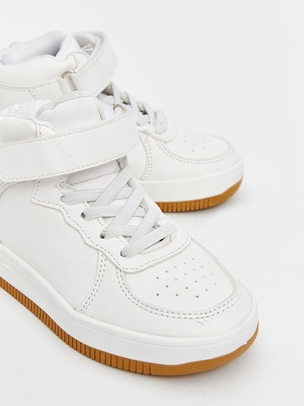 سنيكرز للأولاد الرضع بأربطة وجزمة بشريط لاصق-2