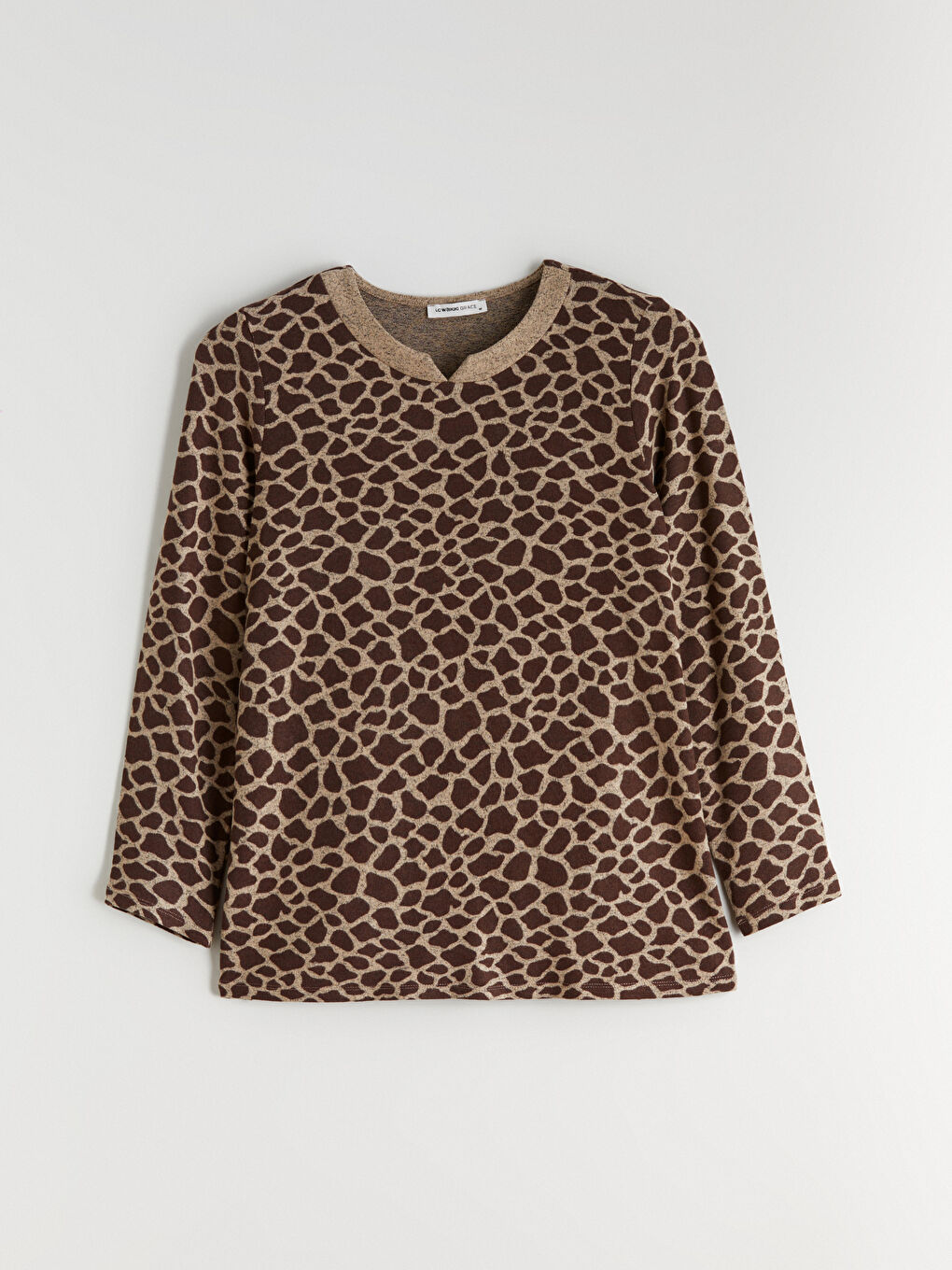 Bej Bisiklet Yaka Leopar Desenli Kadın Tişört-4