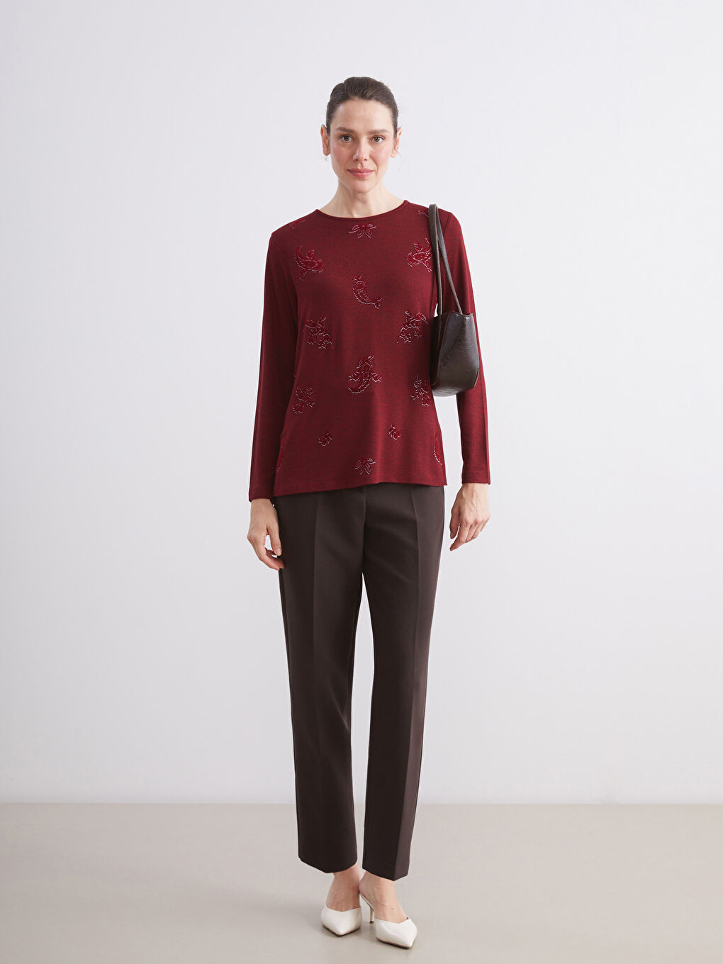 Ženska majica sa okruglim izrezom i dezenom-1