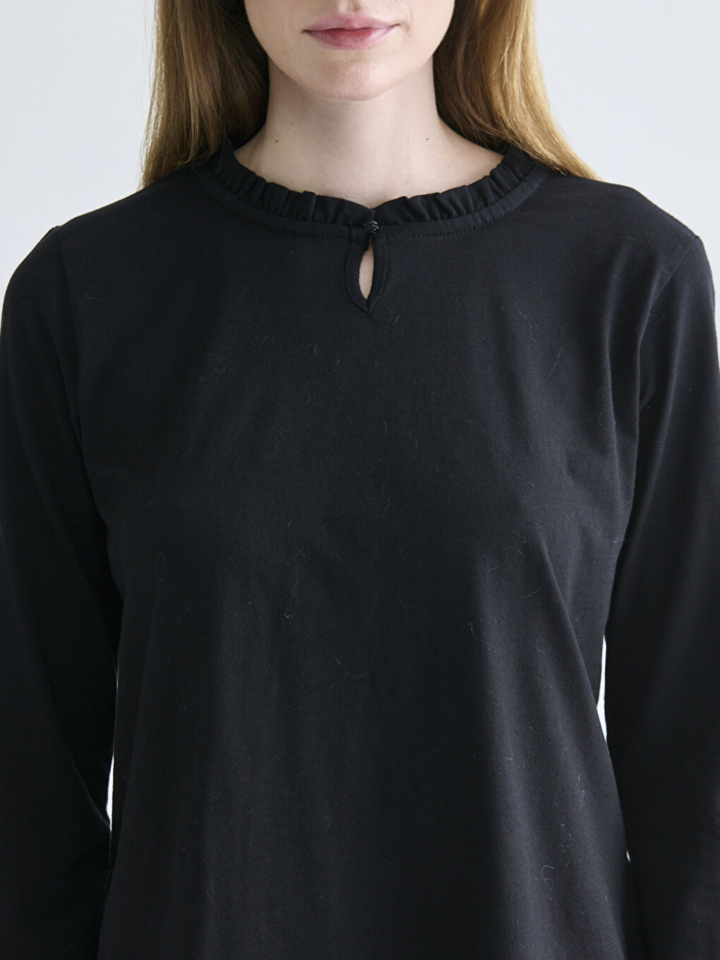 Siyah Fırfırlı Bisiklet Yaka Bluz-2