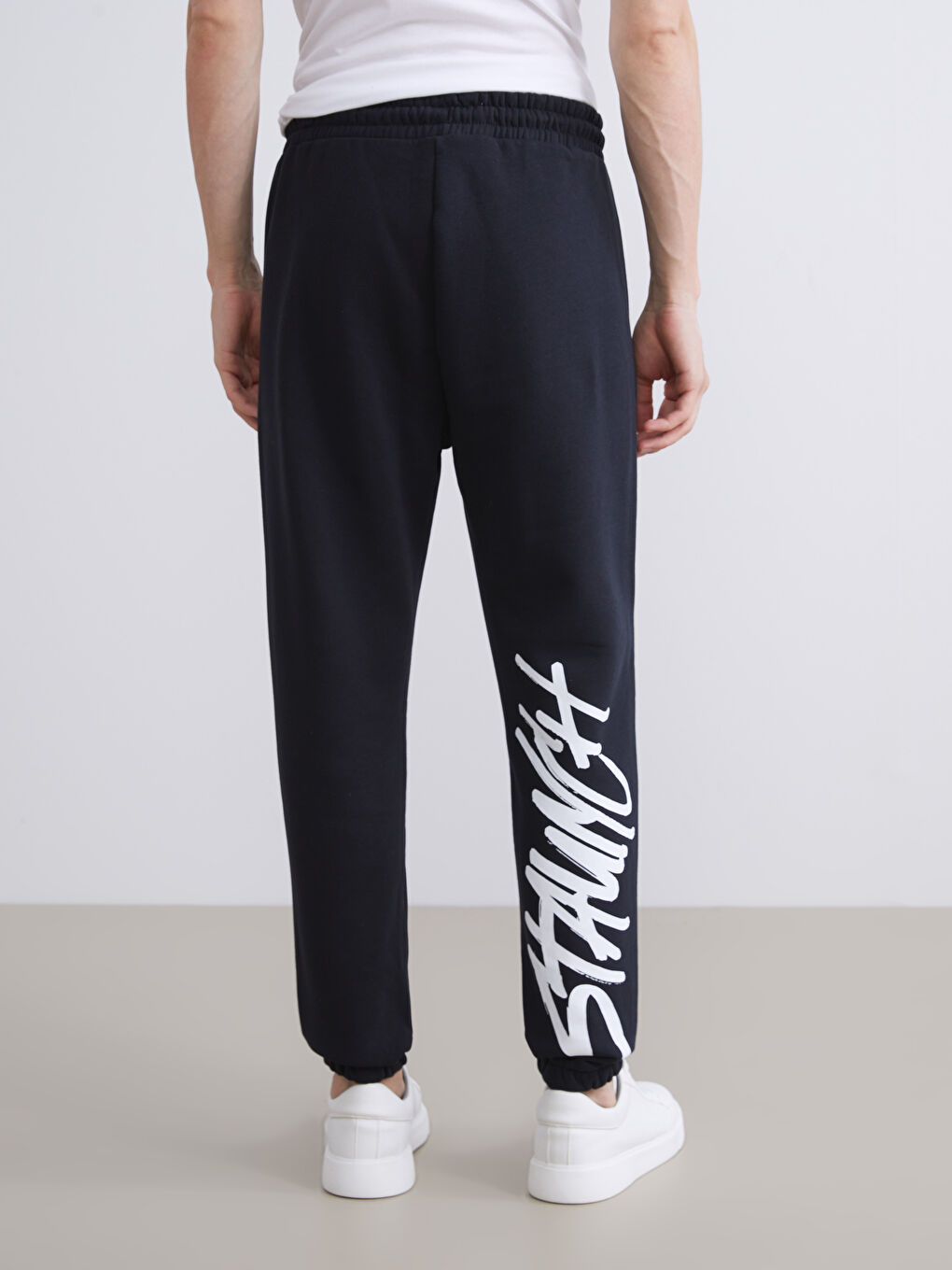 Siyah Standart Kalıp Erkek Jogger Eşofman Altı-3