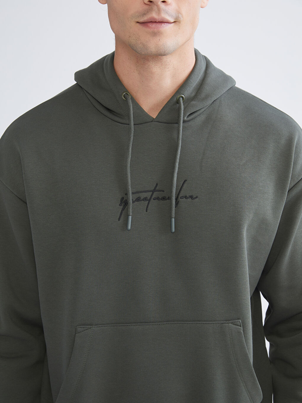 سويت شيرت مطبوع بكابوش للرجال-2