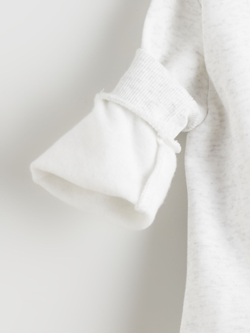 طقم أبيض ولد-2