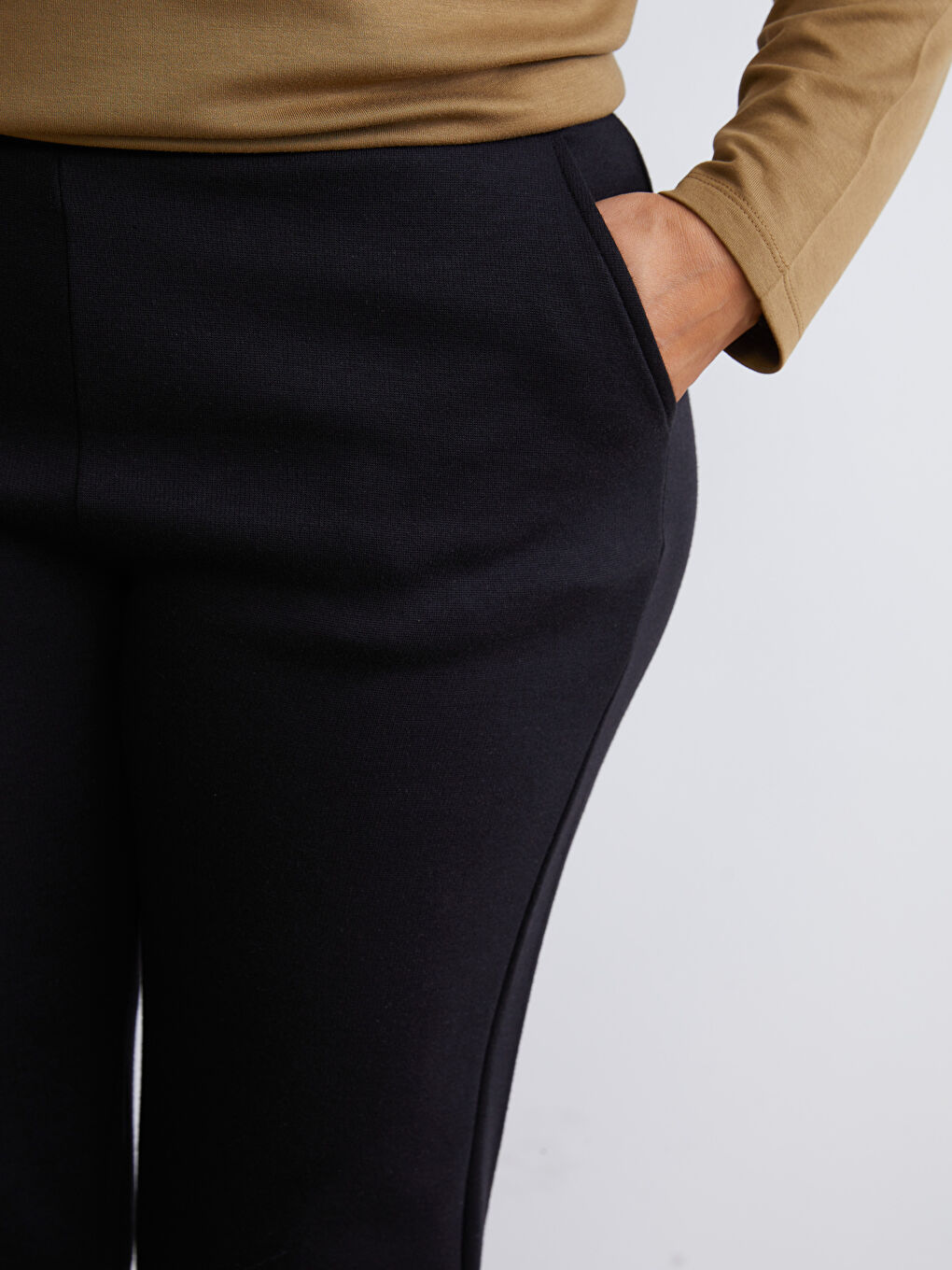 Plus Size Elastic Waist Women's Trousers-2