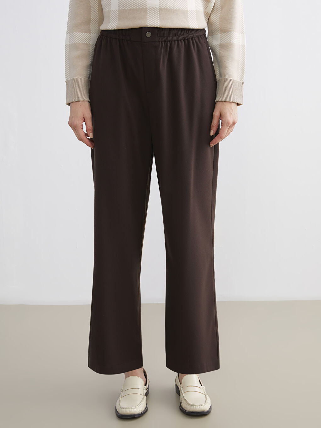 Damenhose mit Weitem Bein und Elastischem Bund-1