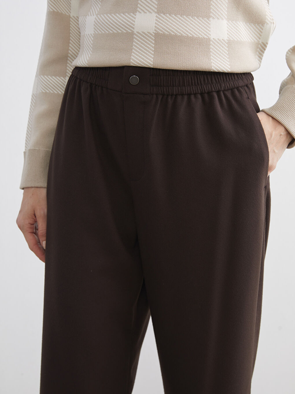 Damenhose mit Weitem Bein und Elastischem Bund-2