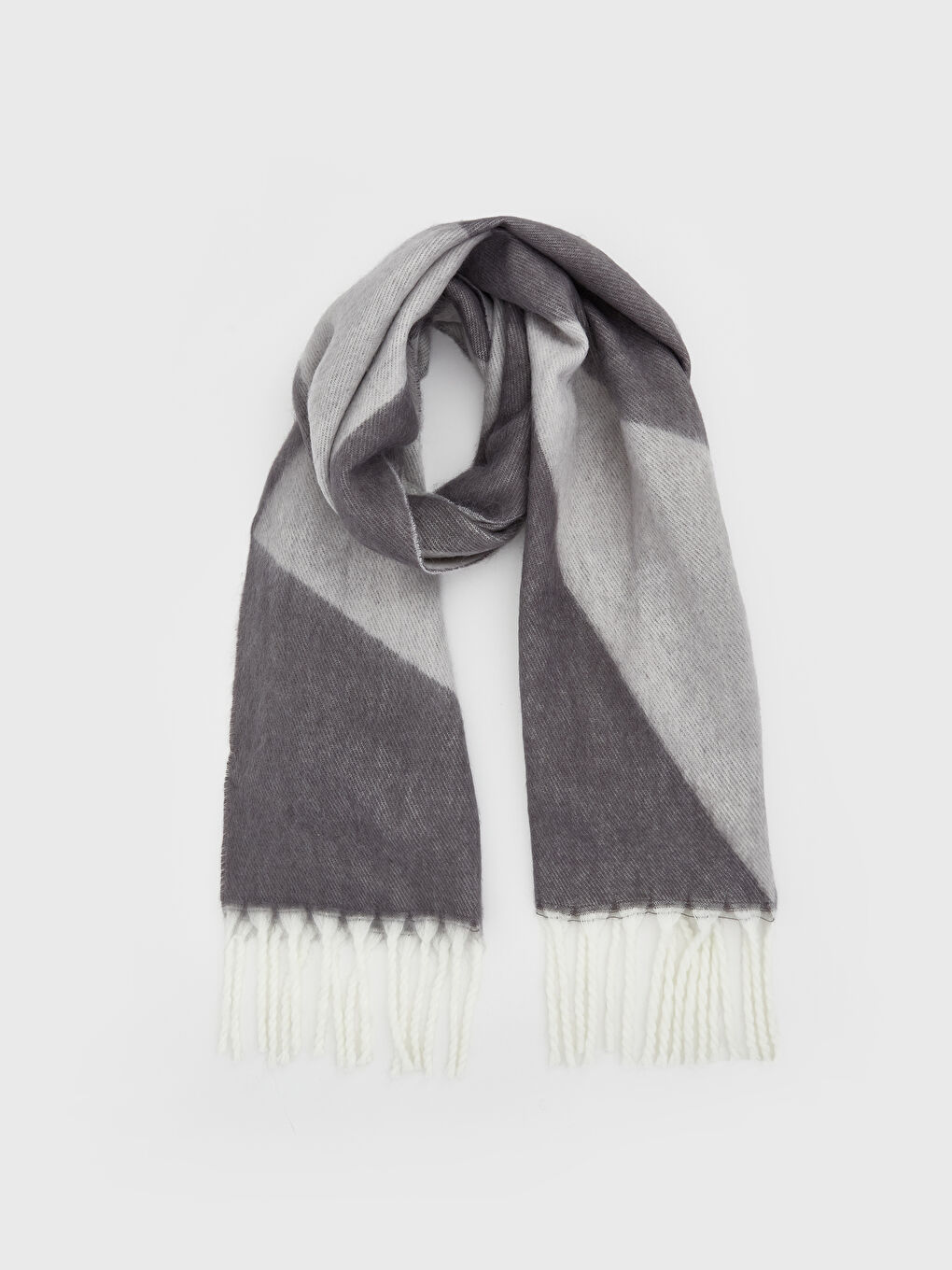 Gri Püsküllü Kadın Atkı