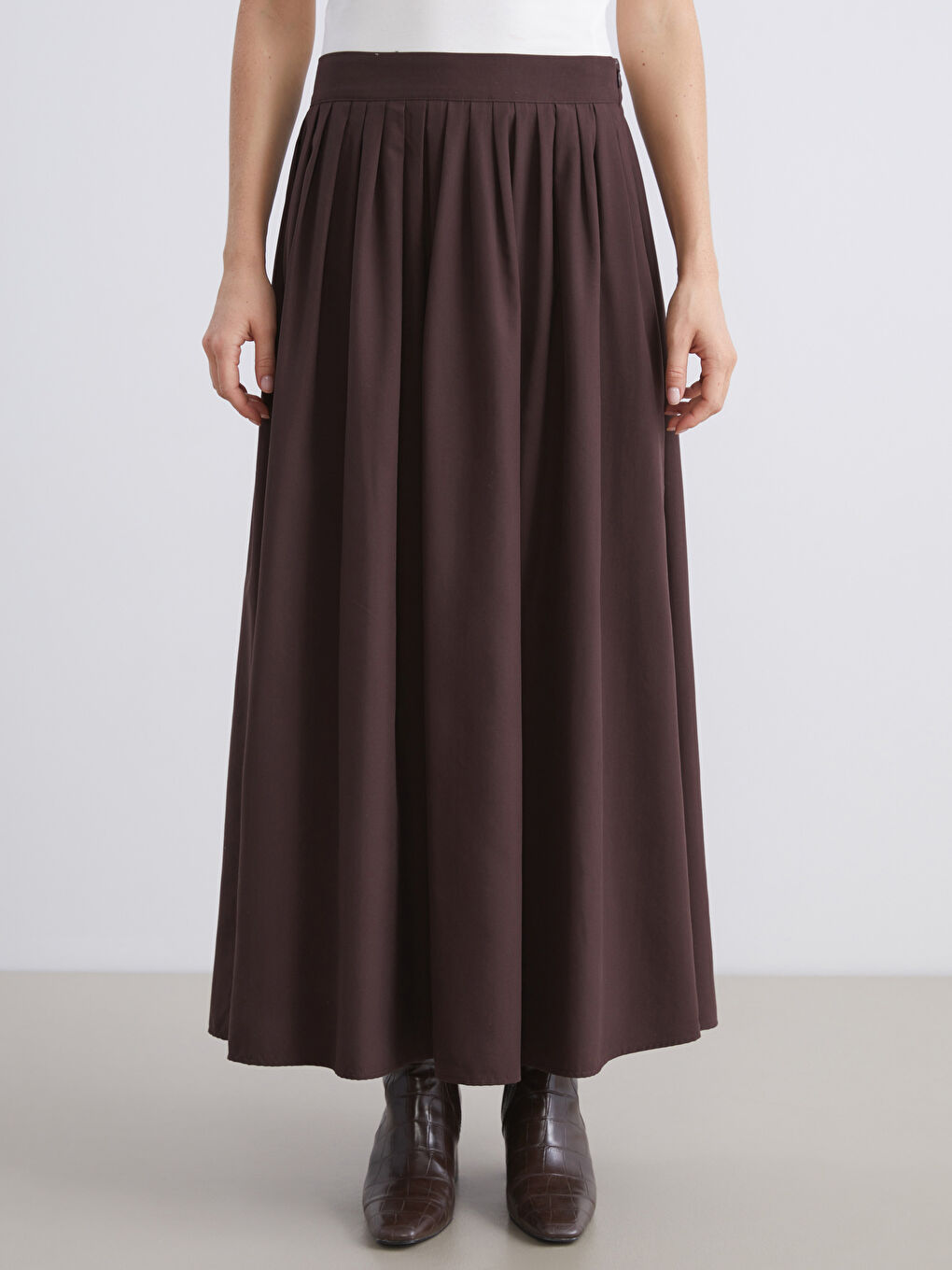 Kahverengi Beli Fermuarlı Pileli Kloş Etek-1