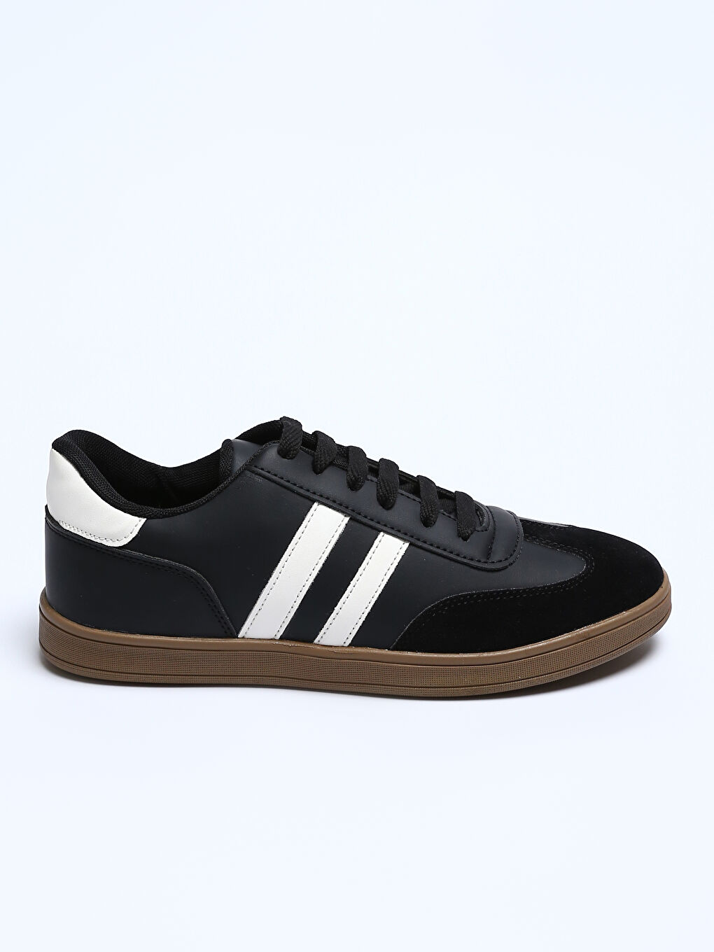 حذاء رياضي بأربطة للرجال-1