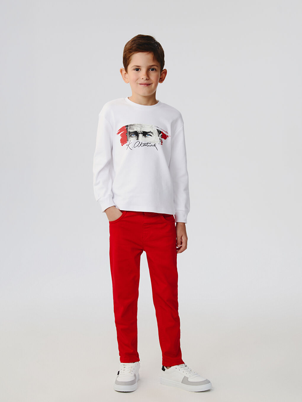 Beyaz Bisiklet Yaka Baskılı Uzun Kollu Erkek Çocuk Tişört-1