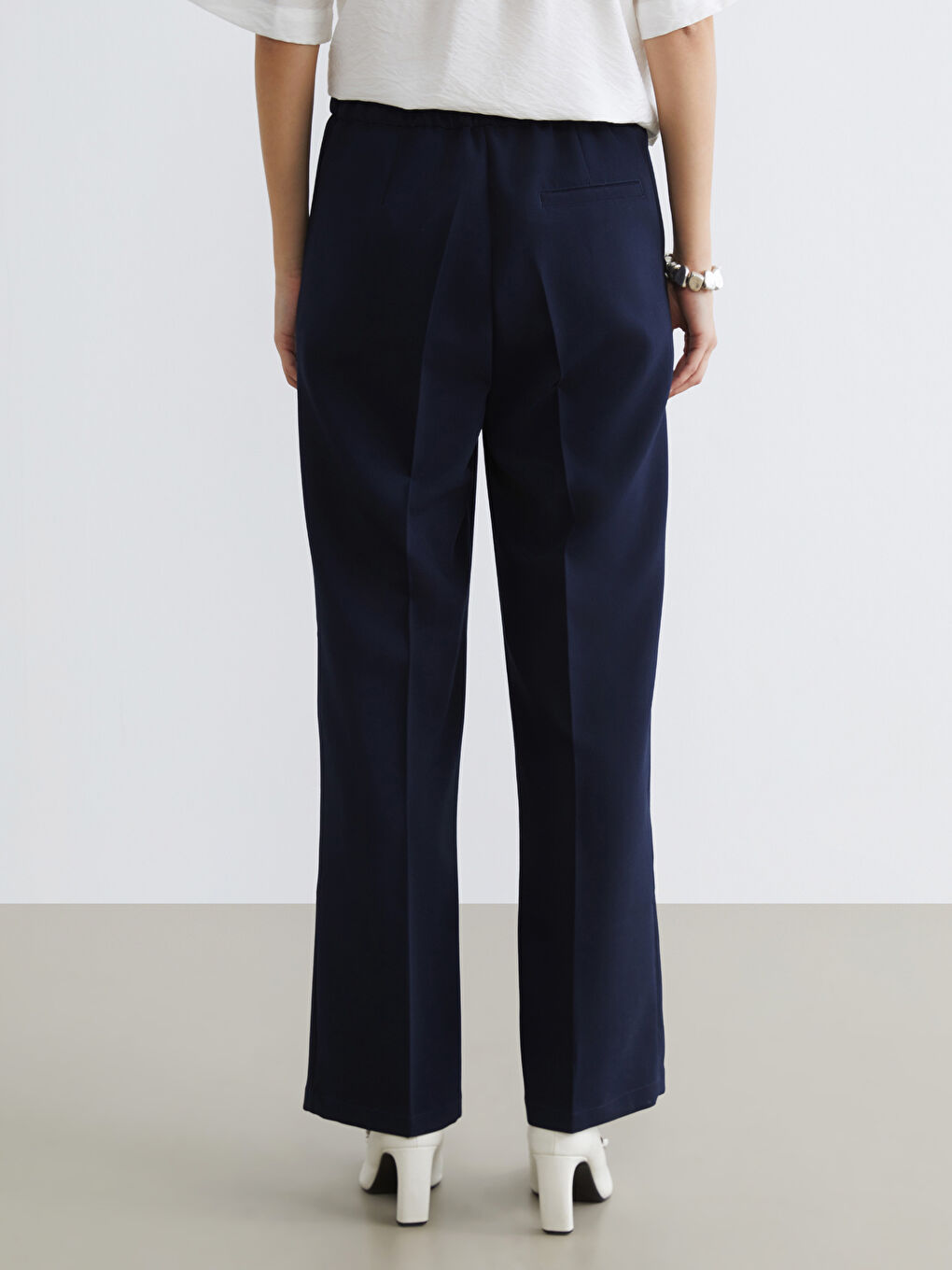 کەمەر لاستیک پانتۆڵی قیت بۆ ژنان-3