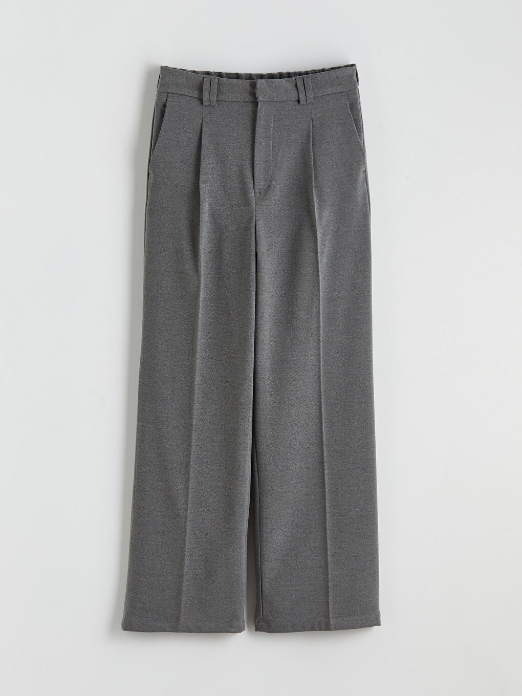 Gri Beli Lastikli Kadın Pileli Pantolon-4