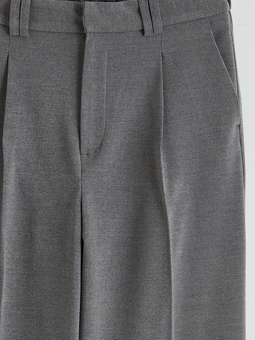 Gri Beli Lastikli Kadın Pileli Pantolon-5