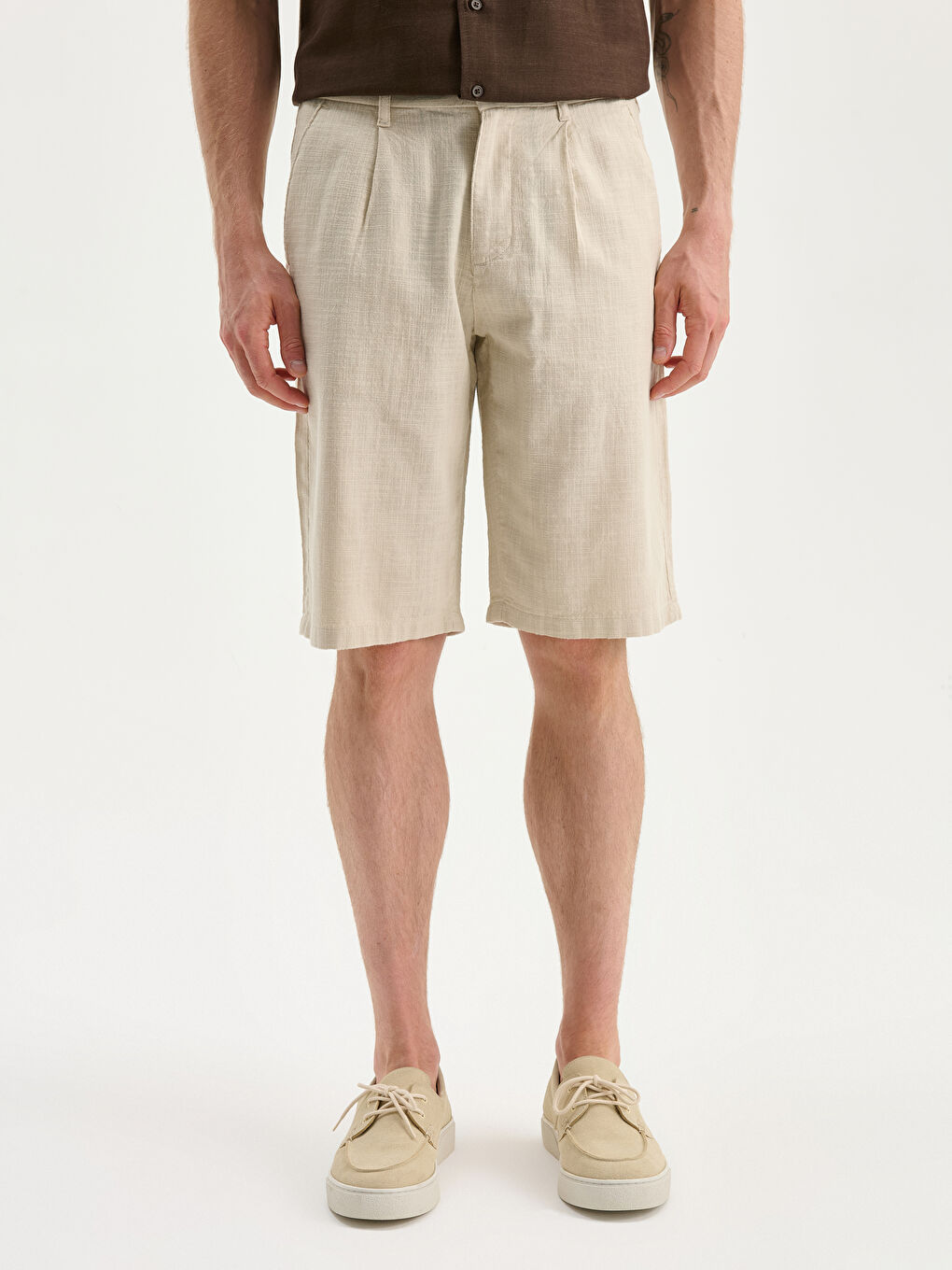 Bej Standart Kalıp Armürlü Erkek Şort-1