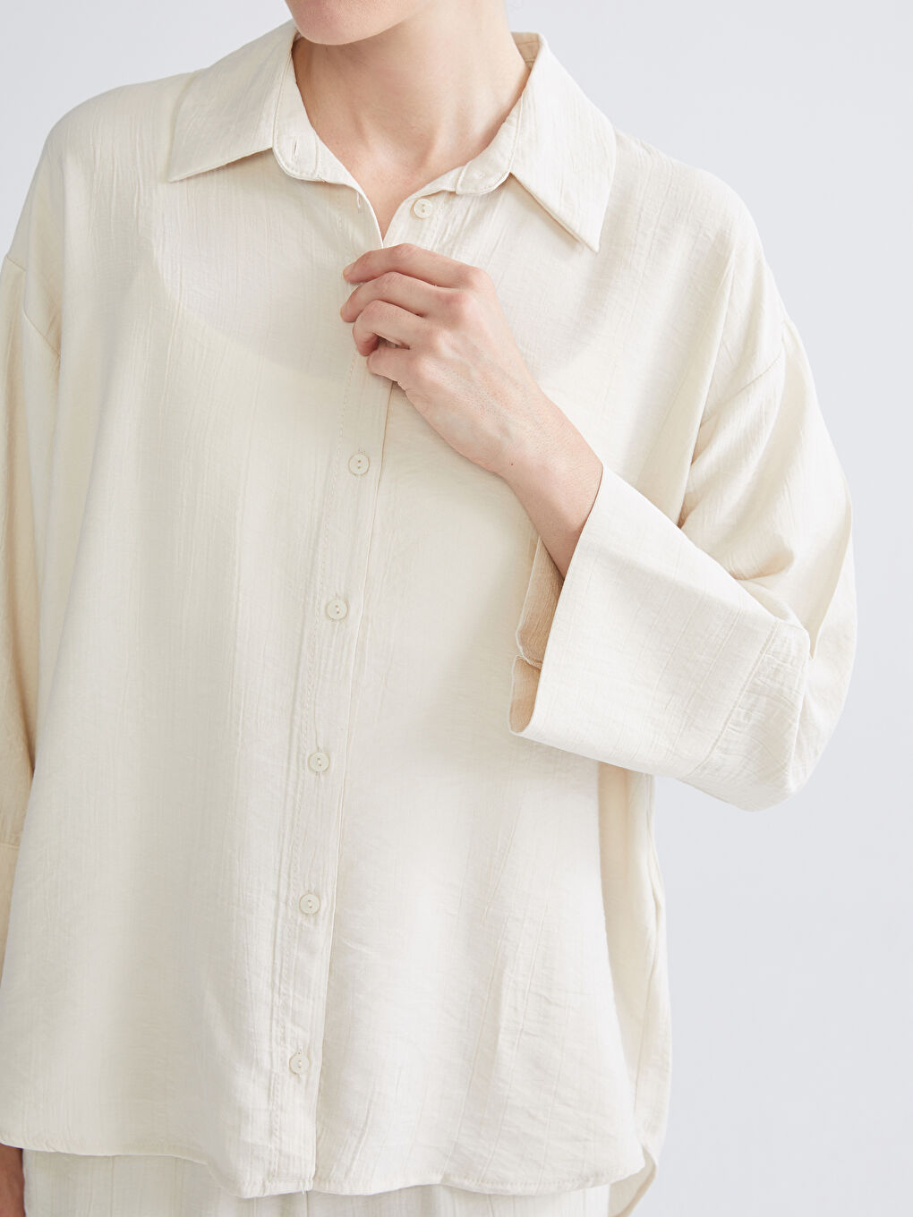 Textured Oversize Women's Shirt-3