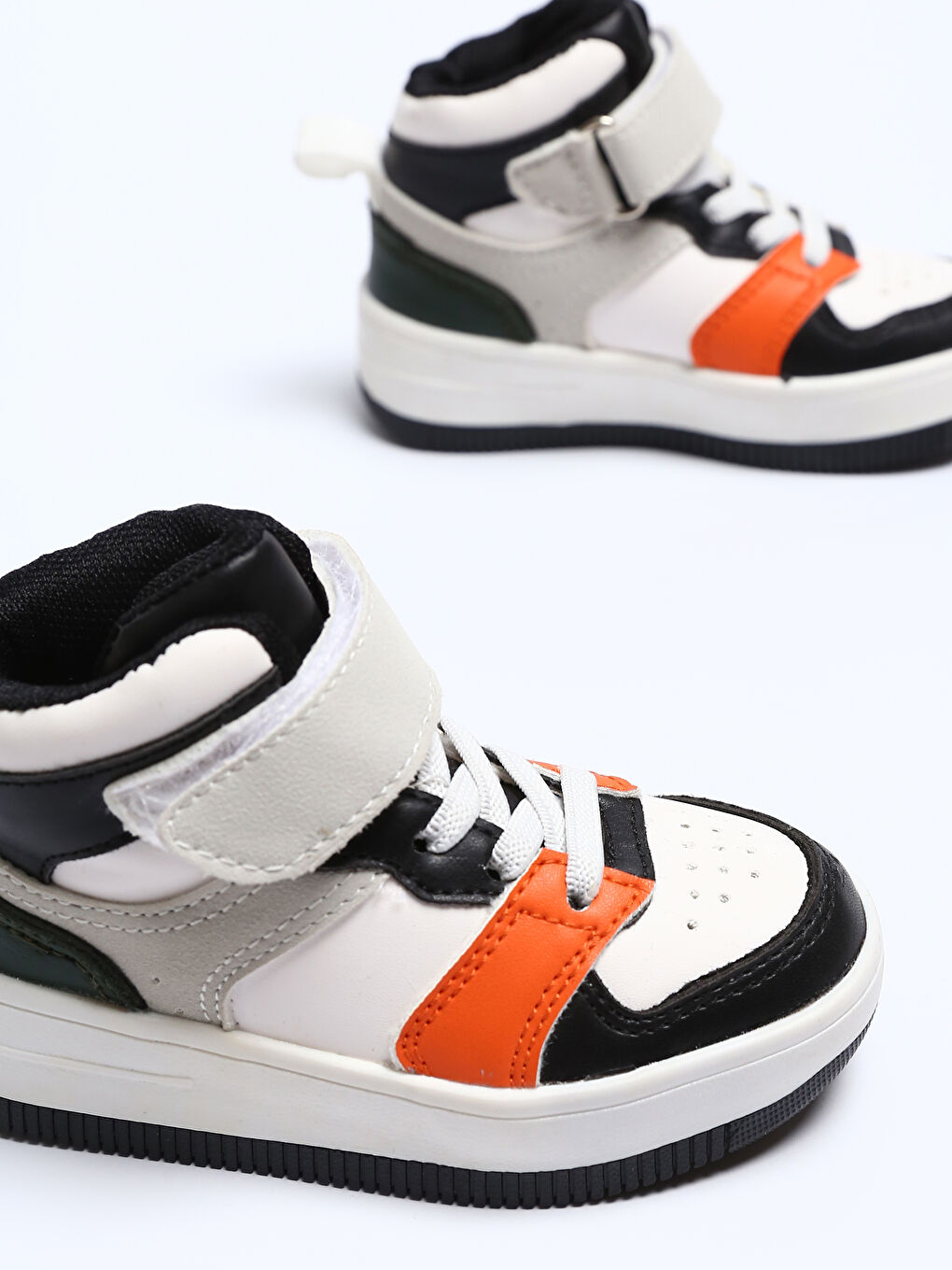 Laces & Hook-and-Loop Boys' Sneakers-2