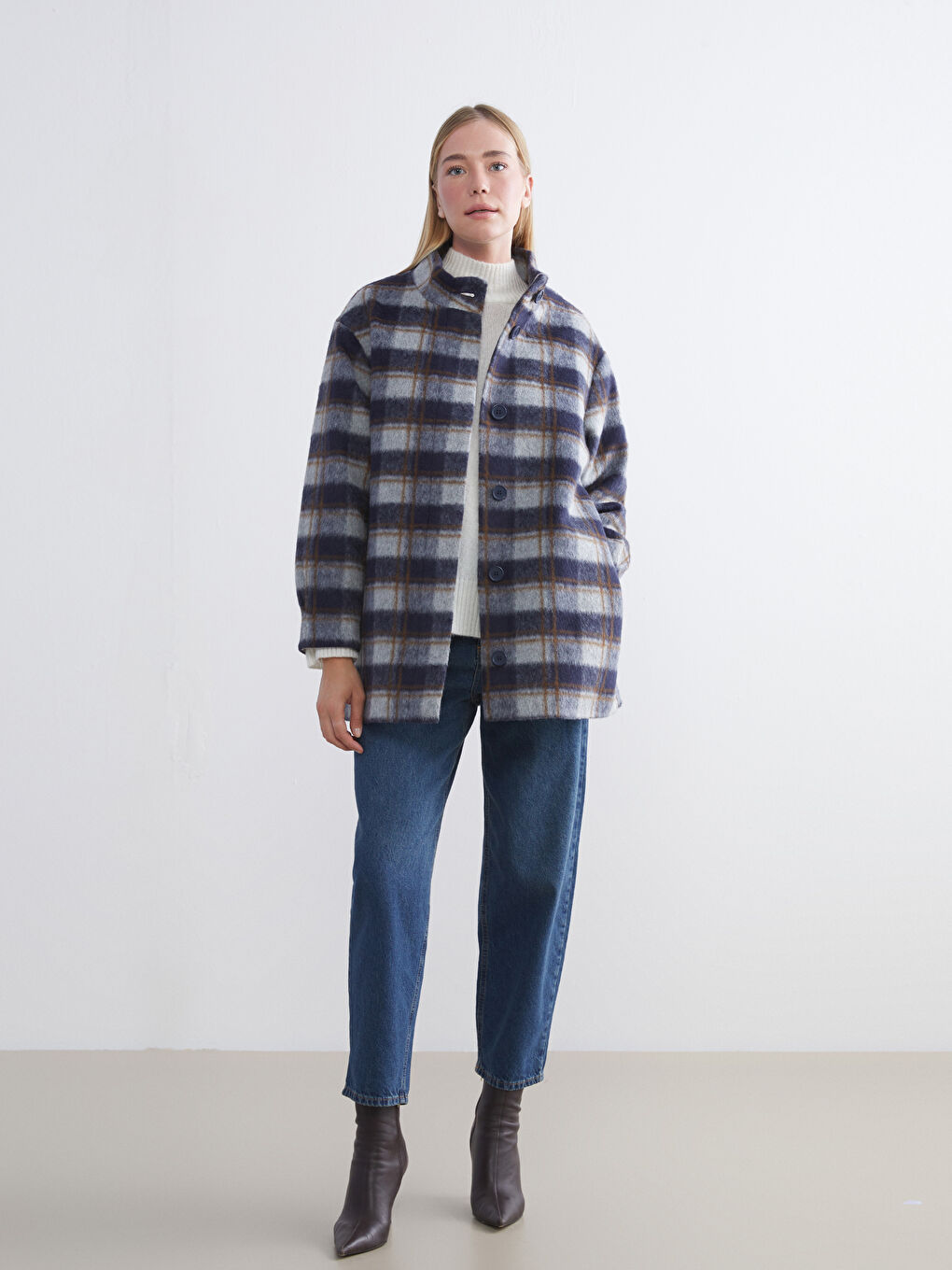 Lacivert Dik Yaka Ekose Kadın Kaşe Gömlek Ceket-1