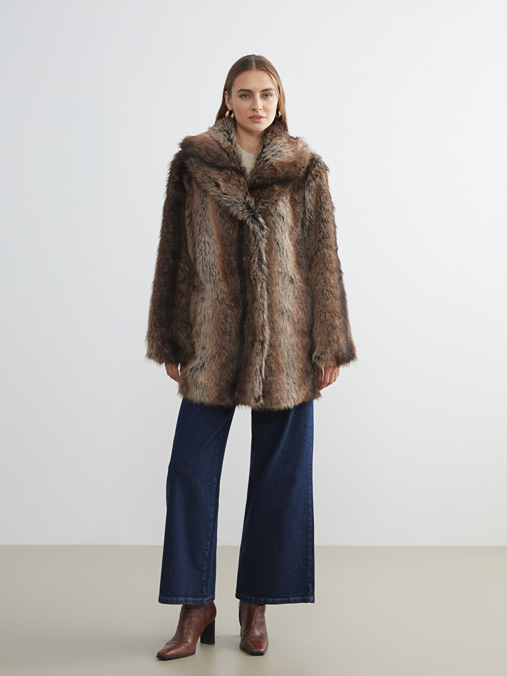 Jacket Neck Women's Fur Overcoat-1