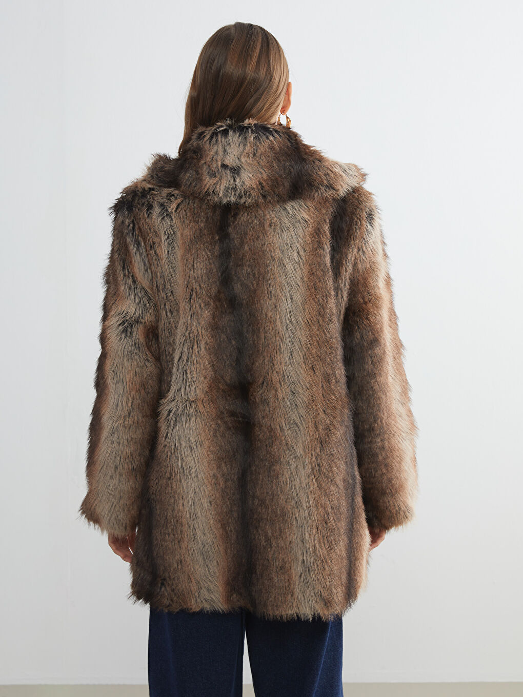 Jacket Neck Women's Fur Overcoat-4