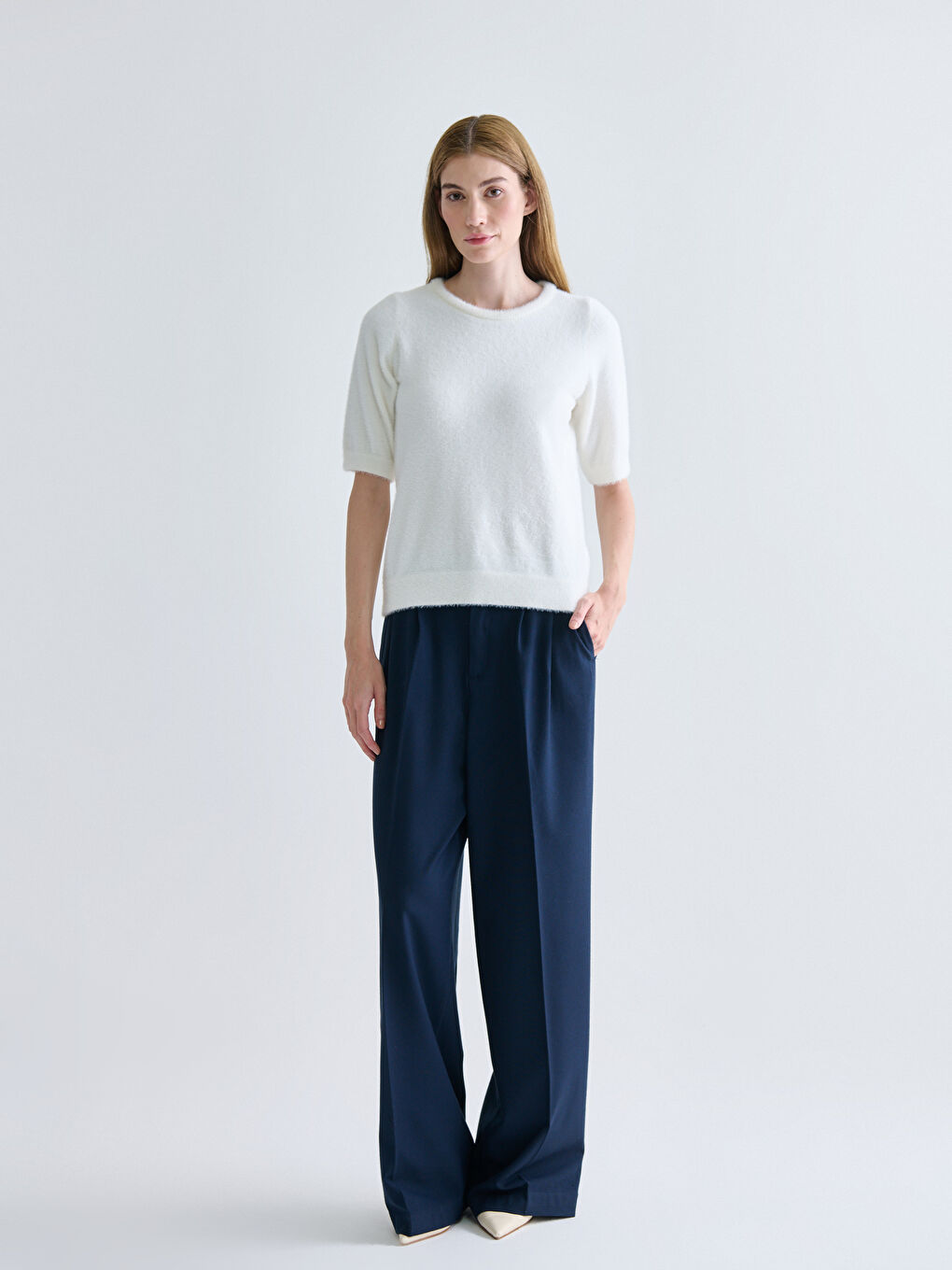 Crew Neck Women's Knitwear Sweater-1