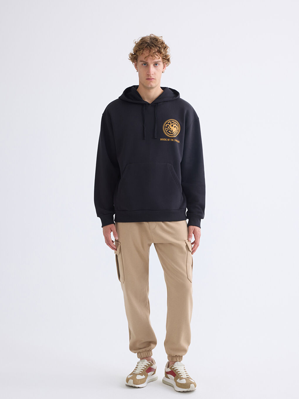 هودي بغطاء للرأس وكم طويل مطبوع بيت التنين للرجال-1