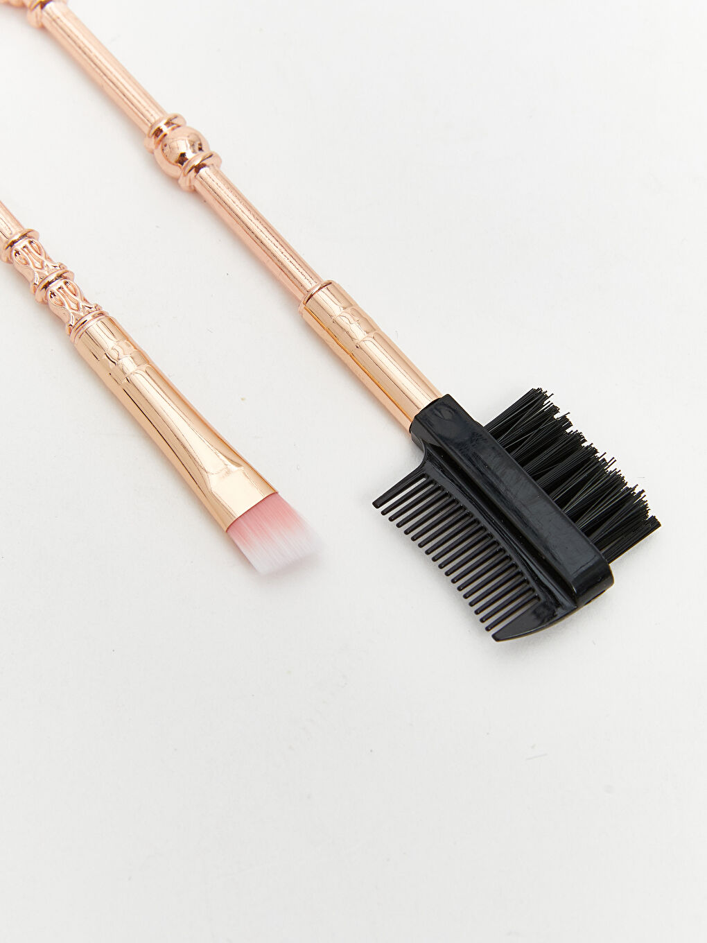 Četkica i aplikator za šminku-2