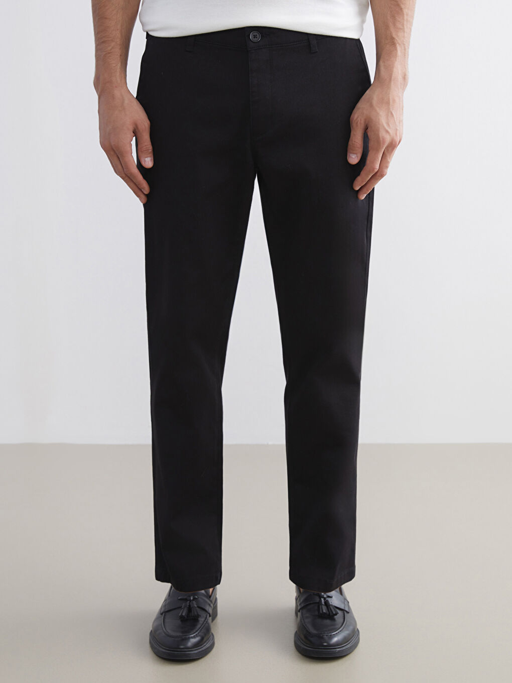 Siyah Dar Kalıp Erkek Chino Pantolon-1
