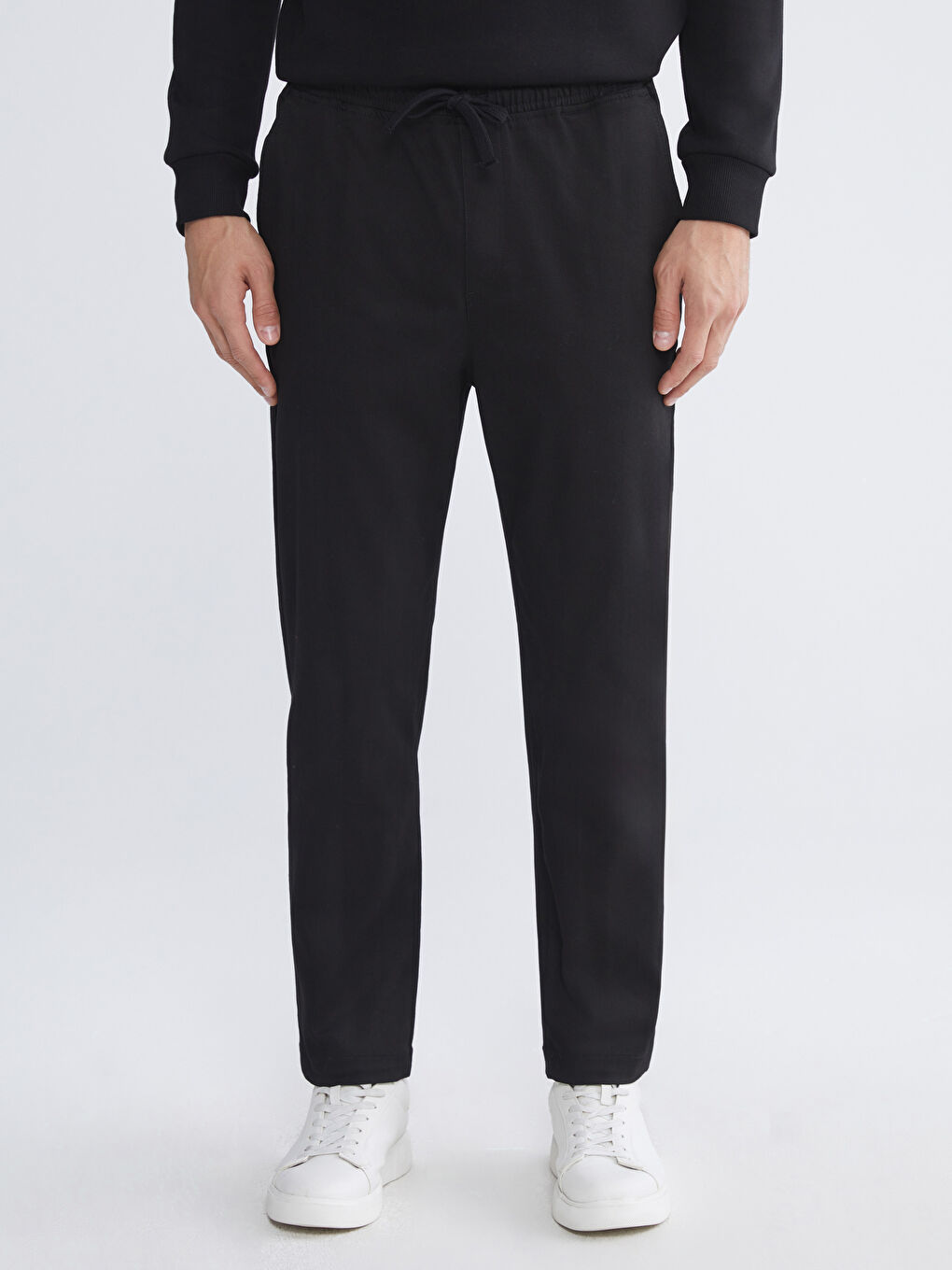 Siyah Standart Kalıp Erkek Pantolon-1