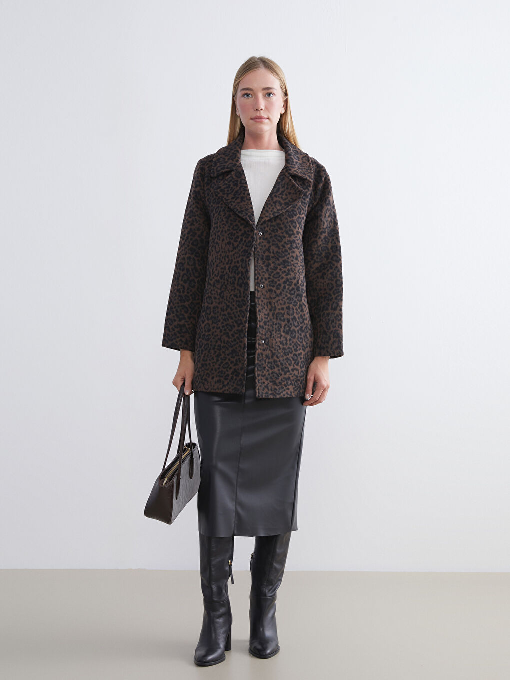 Karışık Ceket Yaka Leopar Desenli Kadın Kürk Kaban-1