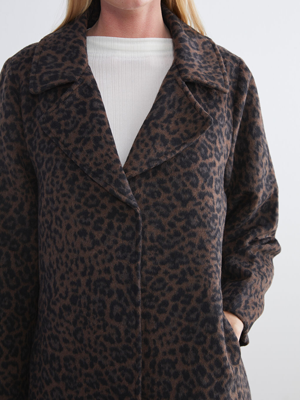 Karışık Ceket Yaka Leopar Desenli Kadın Kürk Kaban-2