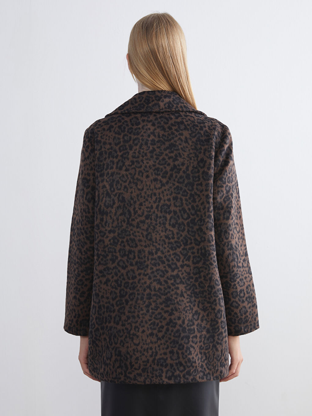 Karışık Ceket Yaka Leopar Desenli Kadın Kürk Kaban-4