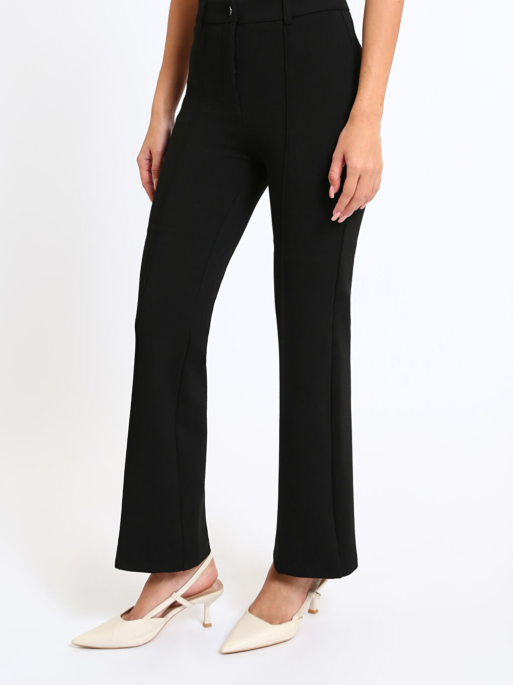 بنطلون نحيف للسيدات مع تفاصيل الخياطة-3