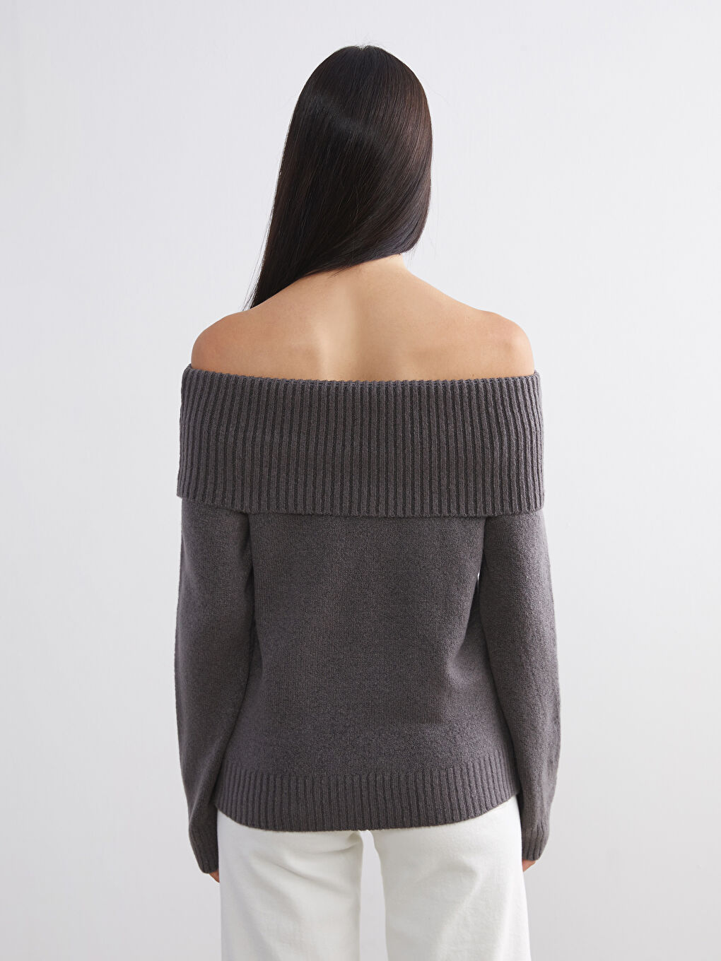 Gri Kayık Yaka Kadın Triko Kazak-3