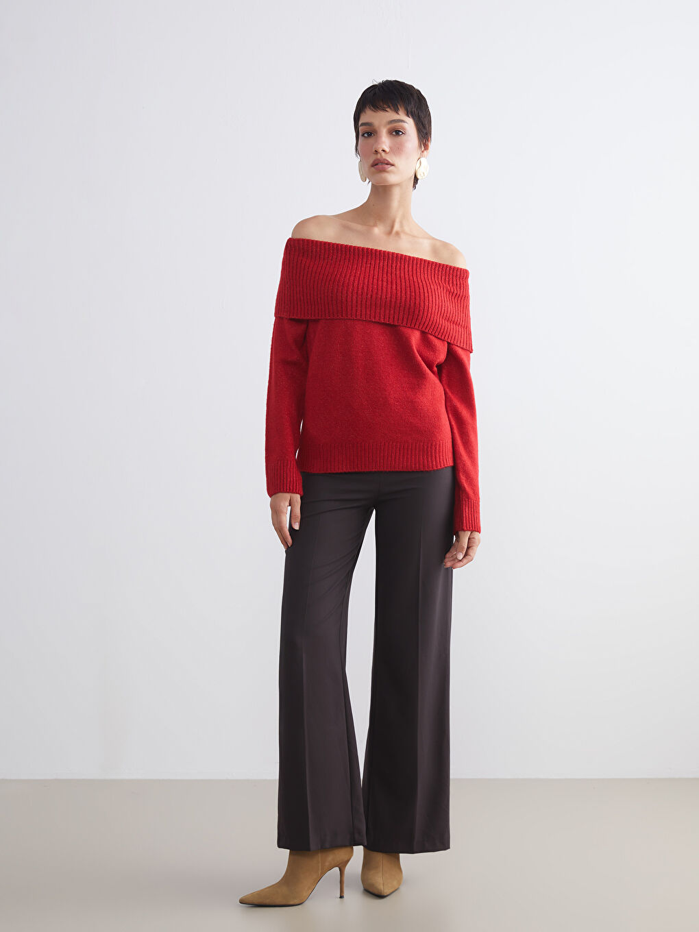 Kırmızı Kayık Yaka Kadın Triko Kazak-1