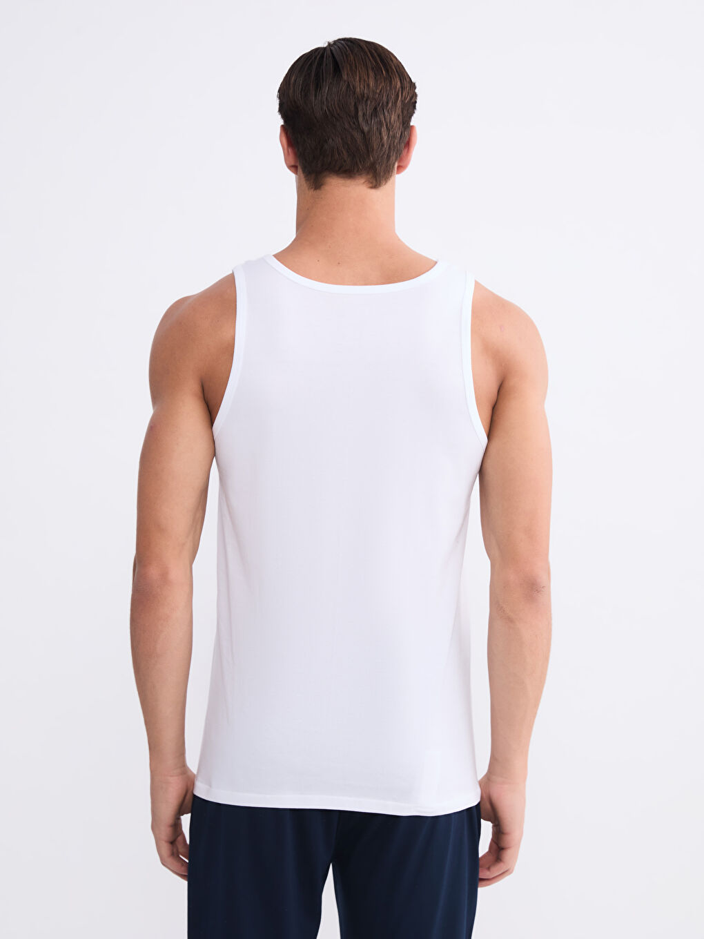 Beyaz U Yaka Penye Erkek Atlet-3